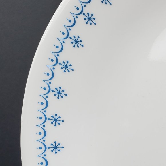 Corelle Snowflake Blue Dinner Plates White Plate Blue Edge Trim - Picture 3 of 5